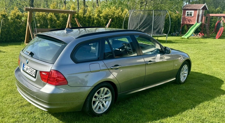 BMW Seria 3 cena 24900 przebieg: 182000, rok produkcji 2011 z Tuszyn małe 781